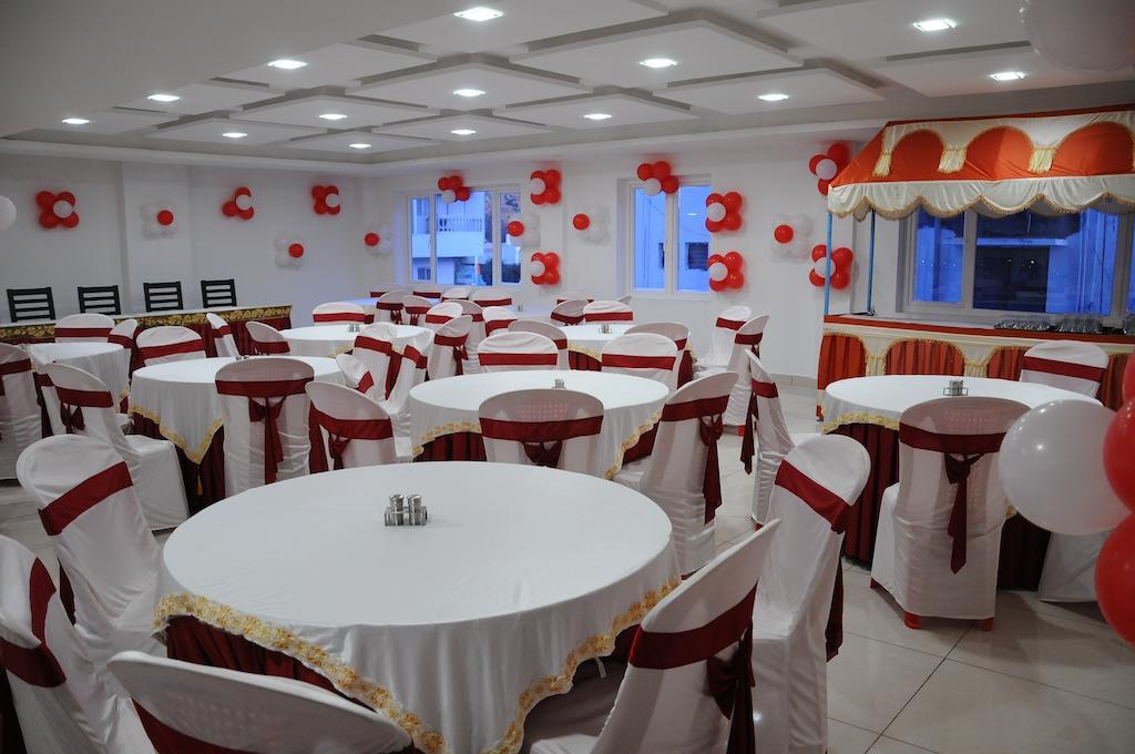 Plaza Hotel Trichy Tiruchirappalli Pokoj fotografie