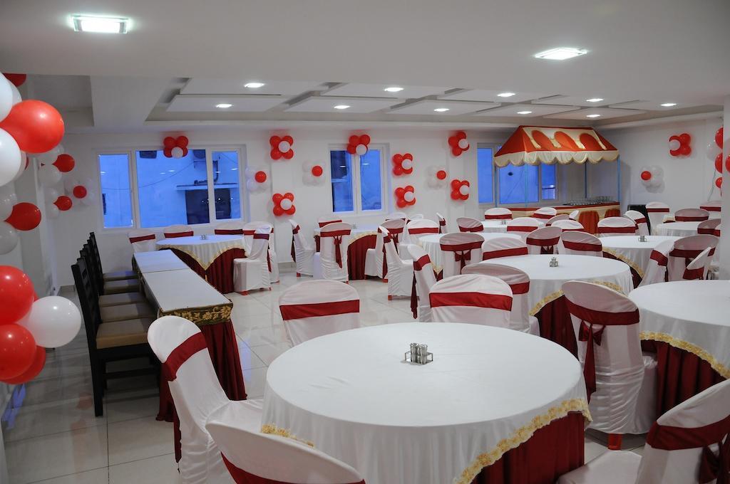 Plaza Hotel Trichy Tiruchirappalli Pokoj fotografie