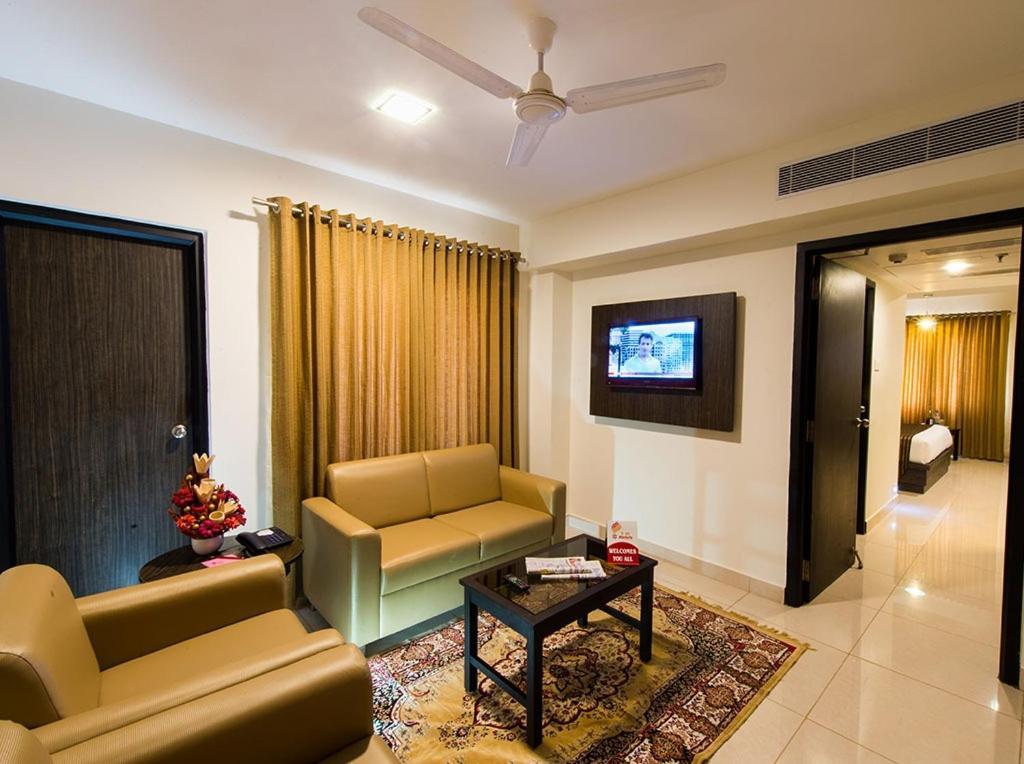 Plaza Hotel Trichy Tiruchirappalli Exteriér fotografie
